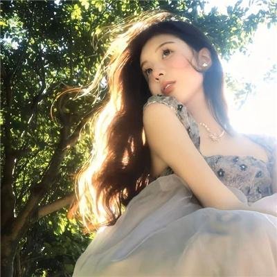 持摄像机的人